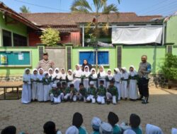 Dukungan Pendidikan Karakter: Polsek Bandar Gelar Polisi Sahabat Anak di MI Desa Kluwih
