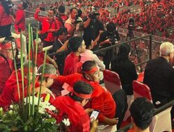 Teriakan Ganjar Presiden Terus Menggema di Stadion Jatidiri Semarang