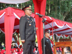 Momentum Penurunan Bendera HUT RI ke 78 Dipimpin Kapolres Sukoharjo