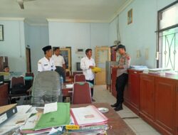 Kapolsek Pamotan Rembang Kunjungi Kantor Kecamatan Berikan Pesan Kamtibmas