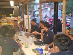 Pengunjung Cafe Menjadi Sasaran Program Golek Konco Humas Resta Pati