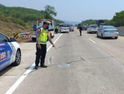 Kecelakaan di Tol Batang, Mobil Jenazah Seruduk Truk 1 Korban Tewas