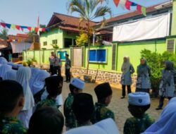 Gelar Program Polisi Sahabat Anak, Polsek Bandar Sambangi MI Desa Kluwih