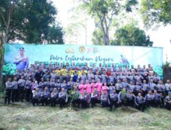 Peringatan HUT RI ke-78  Kapolresta Pati Pimpin Penanaman 1000 Pohon