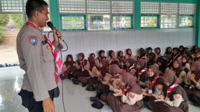 Generasi Muda Dididik tentang Keselamatan Berlalu Lintas oleh Polsek Wonotunggal