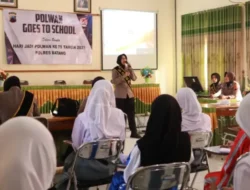 Goes to School, Polwan Polres Batang Cegah Aksi Vandalisme