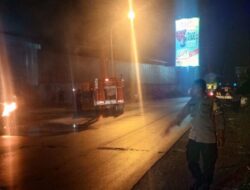 Kebakaran Mobil di Komplek Ruko Mega Plaza, Kapolsek Juwana: Api Berasal Dari Korsleting Listrik