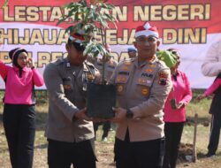 Secara Serentak, Kapolresta Pati Pimpin Penanaman 1000 Pohon di Desa Regaloh