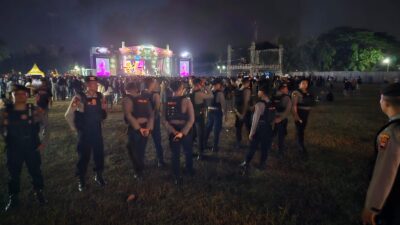 Personel Gabungan TNI-Polri Amankan Sorak Hore Festival 2023 di Lapangan Kompi Alugoro Pati