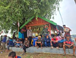 Bhabinkamtibmas Polsek Batangan Jaga Keamanan Tasyakuran Sedekah Bumi di Desa Mangunlegi
