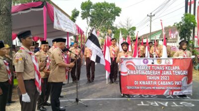 Kapolresta Pati Menghadiri Upacara Estafet Tunas Kelapa Gerakan Pramuka Kwarcab Pati Digelar di Desa Jatiroto