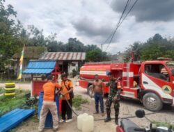 Salurkan Air Bersih, Polres Lamandau Bantu Warga di Desa Purwareja
