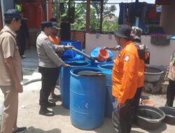 Bantuan 15.000 Liter Air: Kontribusi Polsek Gabus untuk Memotivasi Warga