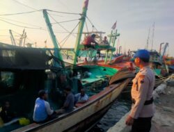 Hindarkan Nelayan Laka Laut, Sat Polairud Polres Rembang Rutin Himbau Nelayan Hendak Melaut