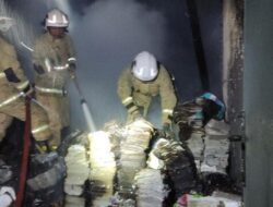 Gudang Buku di Padurungan Semarang Ludes Terbakar