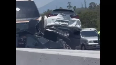 Sejumlah Fakta Kecelakaan Beruntun hingga Mobil Tumpang Tindih di Tol Semarang