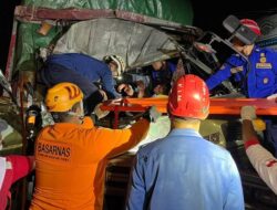Kecelakaan Hari Ini 2 Truk Adu Banteng di Jalan Raya Magelang-Yogyakarta, Sopir Terjepit