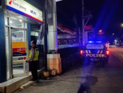 Polsek Kragan Sambangi & Cek CCTV ATM saat Patroli Dinihari