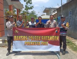 Peduli Warga yang Terdampak Kekeringan, Polsek Batangan Salurkan 3 Truck Tangki Air Bersih ke Desa Tlogomojo