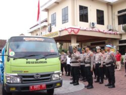 Polres Banjarnegara Beri Baksos Air Bersih Pada Warga Terdampak Kekeringan