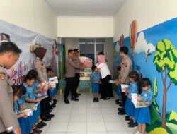 Polri Peduli Budaya Literasi Polres Sragen Distribusikan 400 Buku Bacaan Untuk TK Bhayangkari