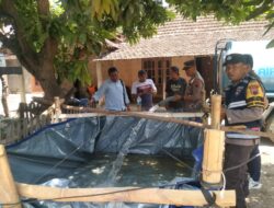 Polsek Batangan Berikan Bantuan Air Bersih Ke Warga Desa Tlogomojo yang Terdampak Kekeringan