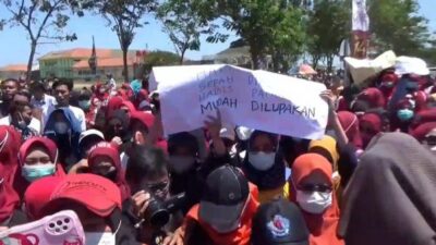 Tagih Janji soal Pengangkatan PPPK, Ribuan Tenaga Kesehatan Demo Pemkab Brebes