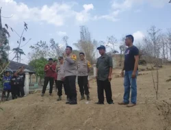 Dilanda Kekeringan, Polres Sukoharjo Berburu Sumber Air di Desa Watubonang