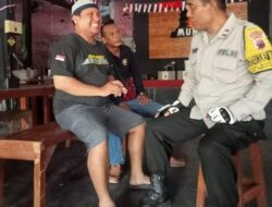 Bhabinkamtibmas Barusari Semarang Sambang Angkringan guna Tingkatkan Keamanan