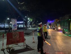 Satlantas Polresta Pati Siagakan Regu Shift 2, Cegah Kemacetan Perbaikan Jalan di Batangan