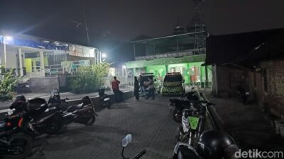 Kebakaran TPA Semarang, Warga Sambat Sesak Akibat Asap Masuk ke Permukiman