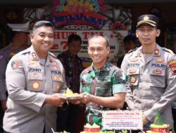 Beri Kejutan Dandim 0704 di HUT Ke-78 TNI, Kapolres Banjarnegara Jalin Sinergitas