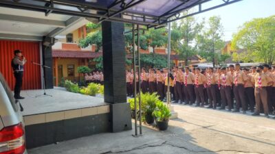Pembinaan Anti Bullying di SMA PGRI 2 Kayen: Siswa Diajari Menghormati dan Menghindari Kekerasan