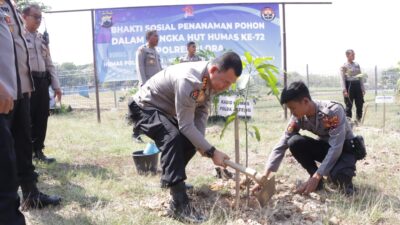 Bid Humas Polda Jateng Tanam 10.000 Pohon Sambut HUT Humas Polri Ke 72