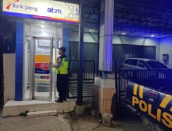 Hindarkan Pembobolan, Polsek Kragan Gelar Patroli Pengecekan CCTV Mesin ATM