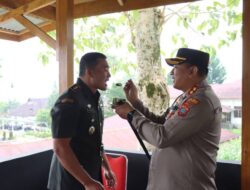 Beri Surprise Dandim 0210 / TU di HUT ke-78 TNI, Kapolres Humbahas Jalin Sinergitas
