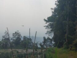 Kebakaran di Gunung Lawu Karanganyar, Helikopter BNPB Dikerahkan Untuk Water Bombing