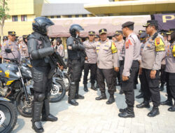 Kapolres Sukoharjo Cek Pasukan Power Of Hand dan Alsus saat Anev Ops Mantap Brata Candi