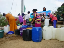 Warga Terdampak Kekeringan Terima Bantuan 125 Tangki Air dari Kemenag Banjarnegara