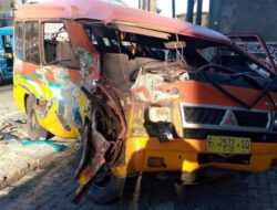 Kecelakaan Minibus Rombongan Santri Purworejo di Salatiga