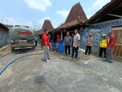 Air, Kebutuhan Pokok: Satreskrim Polresta Pati Bantu Warga di Winong dan Pucakwangi
