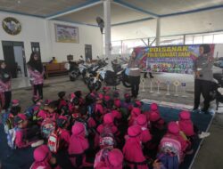 Program Polsanak, Ditlantas Polda Kalteng Ajarkan Tertib Berlalu Lintas pada Murid TK