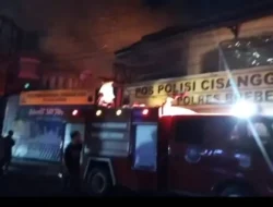 Pos Lantas Cisanggarung Brebes dan Puluhan Kios Pasar Losari Hangus Terbakar