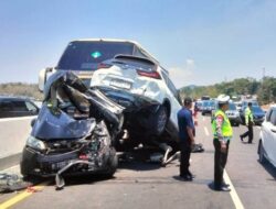 Sopir Bus Ditetapkan Jadi Tersangka Kecelakaan Beruntun di Tol Semarang