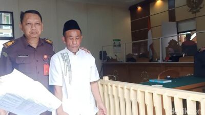 Mbah Slamet Dukun Banjarnegara Jalani Sidang, Tangis Anak Korban Pecah