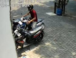 Terekam CCTV! Maling di Semarang Tukar Motornya dengan Matik Curian