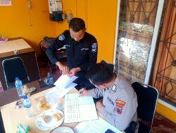 Penyerahan 2 Unit Radio HT untuk Meningkatkan Komunikasi Selama Pemilu di Pati