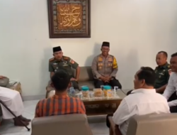 Video Kapolres Sukoharjo dan Dandim Silaturahmi Ke Ponpes Al Mukmin Ust. Abu Bakar Baasir