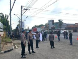 Unjuk Rasa Karyawan Pabrik di Kantor DPRD, Polres Rembang Beri Pengamanan