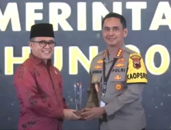 Kapolrestabes Semarang Terima Penghargaan Inovasi Aplikasi LIBAS dari Menteri